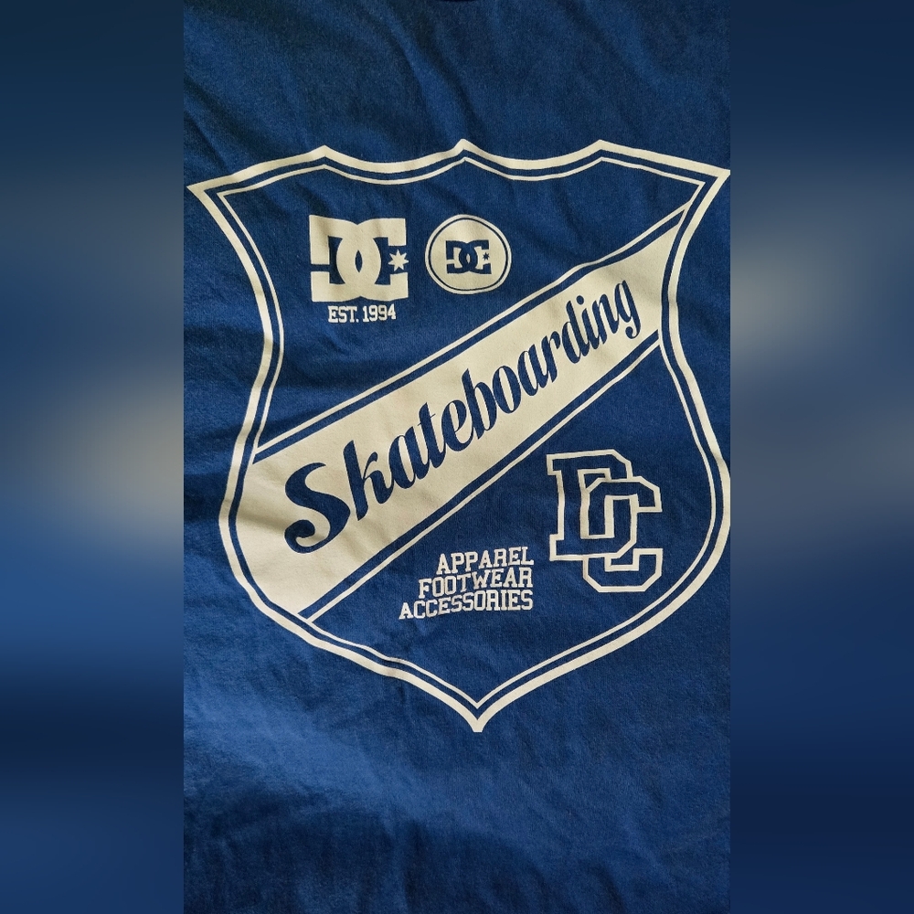 DC Blue Short Sleeve Vintage Collectible Tee SzM - Picture 5 of 7